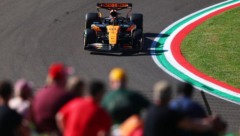 Urmărește acum calificările din Formula 1™ de la Imola. Bătălia pentru pole position este LIVE în AntenaPLAY și pe Antena 3 CNN