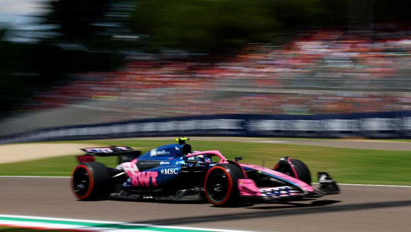 Urmărește acum calificările din Formula 1™ de la Imola. Bătălia pentru pole position este LIVE în AntenaPLAY și pe Antena 3 CNN
