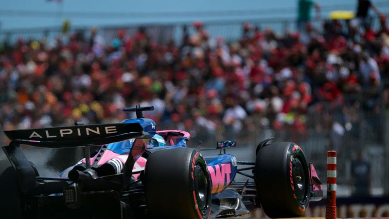 Urmărește acum calificările din Formula 1™ de la Imola. Bătălia pentru pole position este LIVE în AntenaPLAY și pe Antena 3 CNN