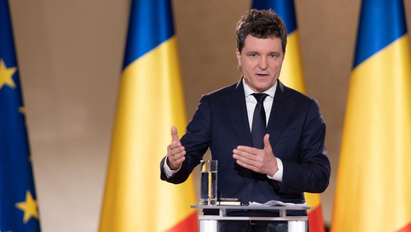 Cum a apărut Nicușor Dan la secția de votare pentru alegerile prezidențiale 2025, turul 2. Ce ținută a ales Mirabela Grădinaru