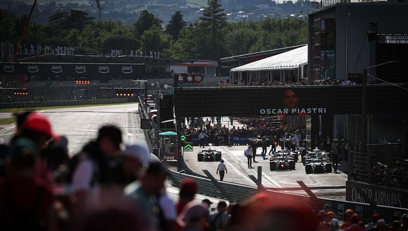 Urmărește acum cursa din Formula 1™ pentru Marele Premiu al regiunii Emilia-Romagna, LIVE pe Antena Stars și în AntenaPLAY