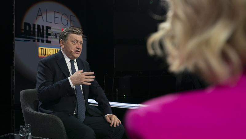 Confruntarea finală, la 19.30. Nicușor Dan, față în față cu Alessandra Stoicescu! Ieri, Crin Antonescu, atac dur la Victor Ponta