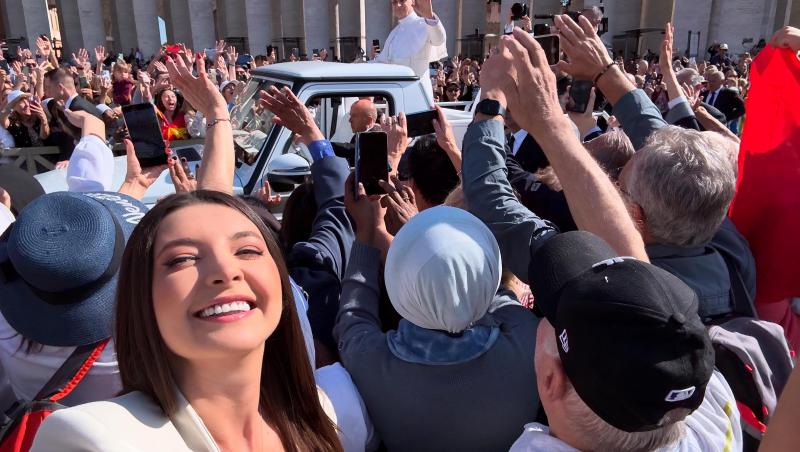 Antena 1, singura televiziune din România la întronizarea Papei. Echipa Observator a primit binecuvântarea în Piața San Pietro