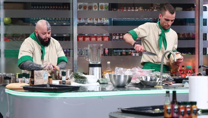 Chefi la cuțite, 20 mai 2025. Doi concurenți au fost eliminați. Unul dintre Chefi a ales amuleta salvatoare. Pe cine a ales