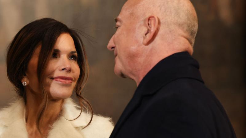 Lauren Sánchez, logodnica lui Jeff Bezos, a purtat o ținută made in Romania. Cât a costat