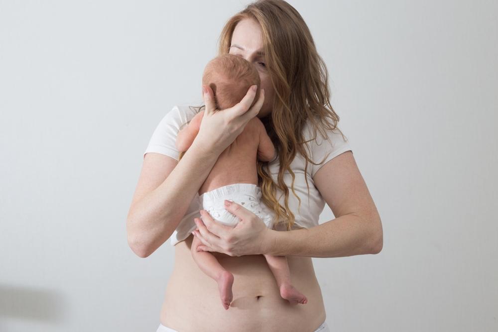 Prin ce schimbări trece corpul unei mămici &icirc;n primele 6 luni postpartum