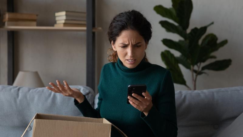 Ai primit un pachet pe care nu l-ai comandat? Atenție! Poți fi victima unei noi escrocherii care fură datele personale