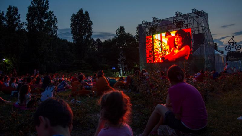 Bucureștenii se vor bucura din nou de Grădina cu Filme. Când se redeschide cinematograful în aer liber din centrul capitalei
