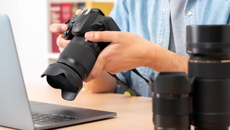 Nori iridescenți deasupra munților Piatra Craiului. Imagini ireale surprinse de un fotograf român | FOTO