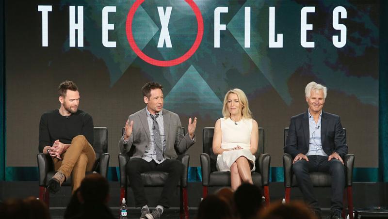 David Duchovny, starul din Dosarele X, s-a căsătorit în secret cu iubita mai tânără cu 33 de ani decât el. Cum arată soția sa