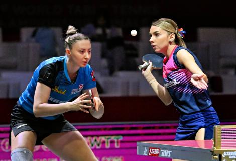 Bernadette Szocs luptă pentru finala probei de dublu de la Campionatele Mondiale de la Doha. Se vede la 17:00, în AntenaPLAY