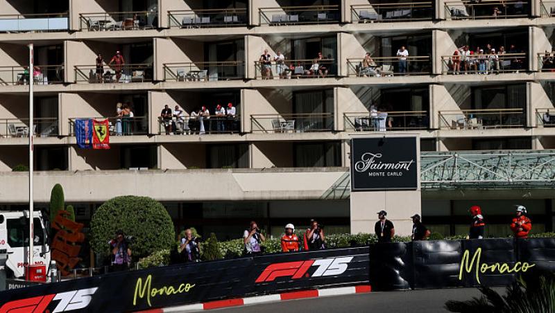 Vezi acum calificările din Formula 1™ pentru Marele Premiu de la Monaco.Lupta pentru pole este LIVE în AntenaPLAY și pe Antena3CNN
