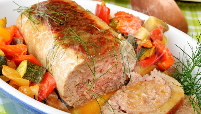 4 rețete ușoare cu carne de pui tocată care te vor salva când vrei să gătești ceva rapid