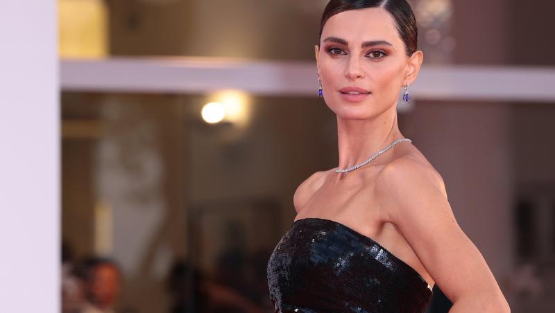 Catrinel Menghia, premiată la Festivalul de Film de la Cannes. Ținuta superbă cu care românca a atras toate privirile | FOTO