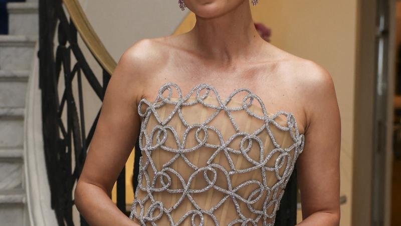 Catrinel Menghia, premiată la Festivalul de Film de la Cannes. Ținuta superbă cu care românca a atras toate privirile | FOTO