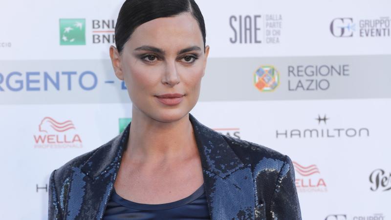 Catrinel Menghia, premiată la Festivalul de Film de la Cannes. Ținuta superbă cu care românca a atras toate privirile | FOTO
