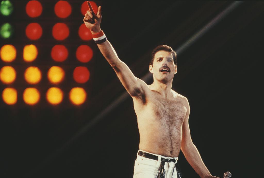 Freddie Mercury pe scenă