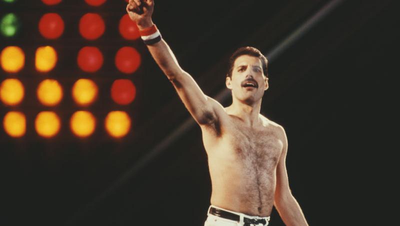 Freddie Mercury pe scenă