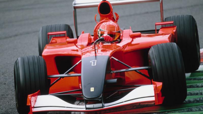 Cu cât s-a vândut la licitație monopostul Ferrari pilotat de Michael Schumacher în 2001