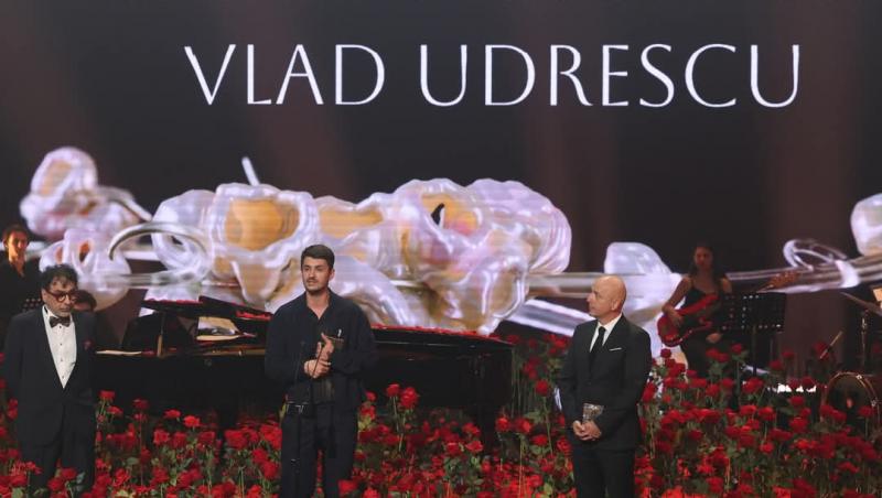 Vlad Udrescu, premiul UNITER pentru „Cel mai bun actor în rol principal”. Cui a ținut să mulțumească:„Iubirea e răspunsul” | VIDEO