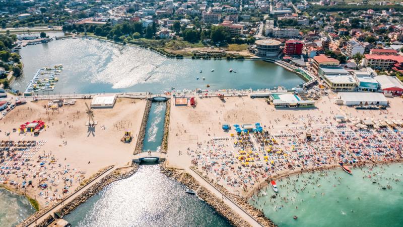 Prețurile din Costinești comparabile cu cele din Monaco. Cât a ajuns să coste parcarea în stațiunea tineretului