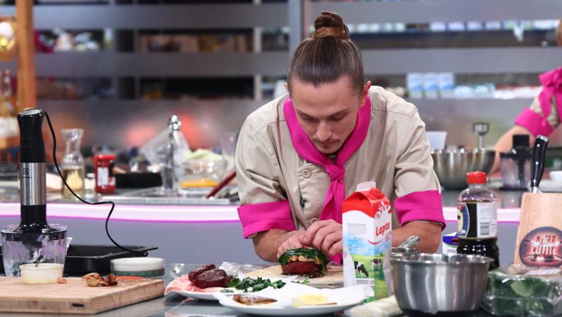 Chefi la cuțite, 27 mai 2025. Concurenții din semifinală s-au întrecut pentru un loc în marea finală a sezonului 15. Ce au gătit