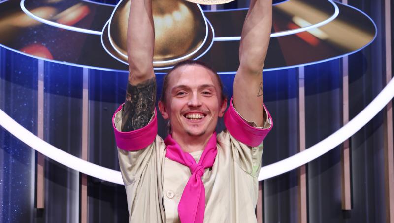 Cine a câștigat Chefi la cuțite. Claudiu Gherguț obține marele premiu al sezonului 15
