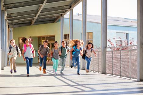 Când începe vacanța de vară în 2025. Cât durează în acest an