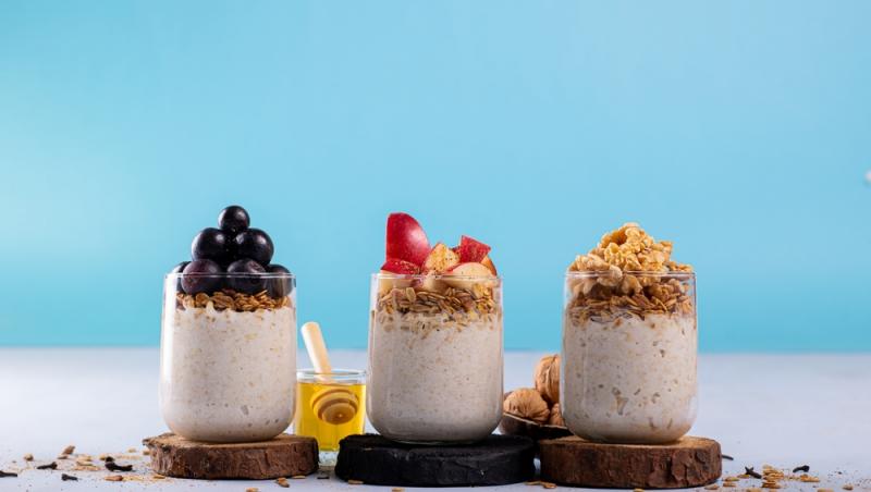 Ovăzul este foarte bogat în fibre și proteine, ceea ce ajută la menținerea senzației de sațietate pentru mai mult timp