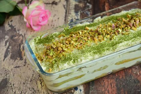 Tiramisu cu fistic. Reinterpretarea elegantă a unui desert clasic italian