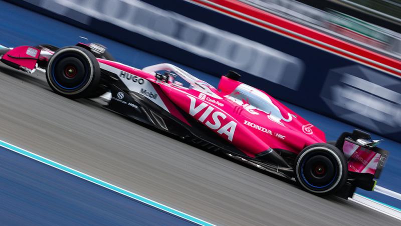 Vezi acum calificările din Formula 1™ pentru Marele Premiu de la Miami. Lupta pentru pole este LIVE în AntenaPLAY și pe Antena3CNN