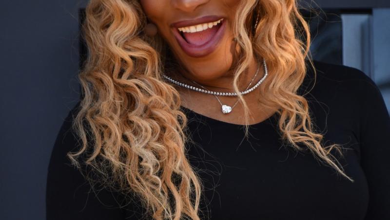 Transformarea Serenei Williams este spectaculoasă. Trendul de la Hollywood a surprins-o și pe sportivă