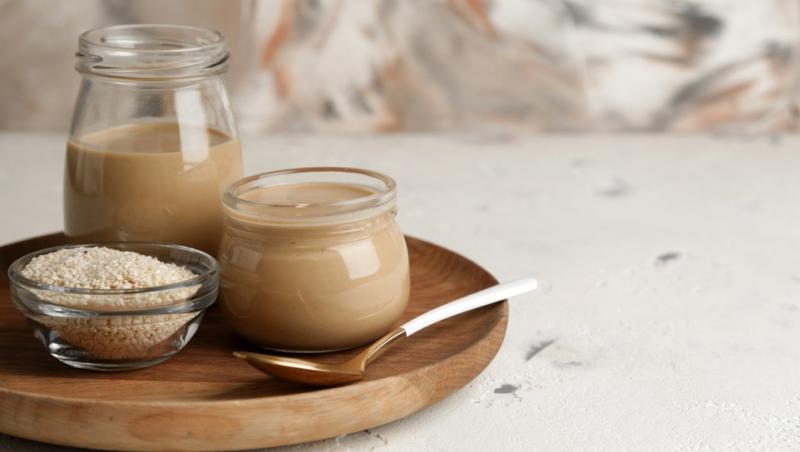 2 bouri cu sos tahini