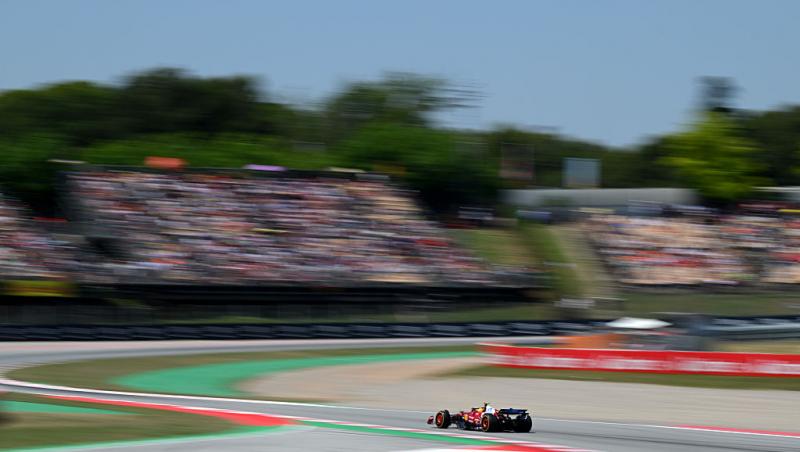Vezi acum calificările din Formula 1™ pentru Marele Premiu al Spaniei. Lupta pentru pole este LIVE în AntenaPLAY și pe Antena3CNN