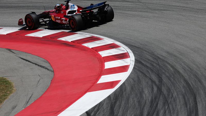 Vezi acum calificările din Formula 1™ pentru Marele Premiu al Spaniei. Lupta pentru pole este LIVE în AntenaPLAY și pe Antena3CNN