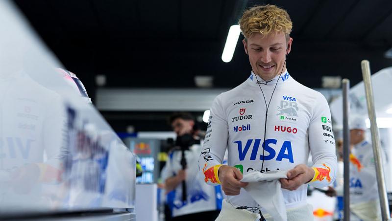 Vezi acum calificările din Formula 1™ pentru Marele Premiu al Spaniei. Lupta pentru pole este LIVE în AntenaPLAY și pe Antena3CNN