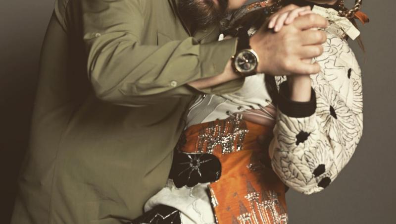 Iulia Albu, prima reacție după ce fiica ei a fost la un pas de tragedie. Se pregătea să urce în trenul lovit în Gara Constanța