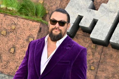 Jason Momoa, videoclip rar cu fiul său. Cu cine seamănă Nakoa-Wolf, care are 15 ani