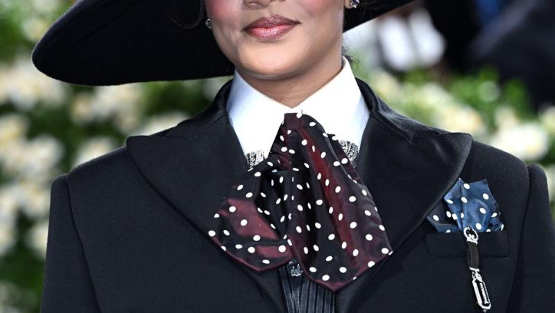 Rihanna este însărcinată cu al treilea copil! Cum a apărut cu burtica de gravidă la Met Gala 2025