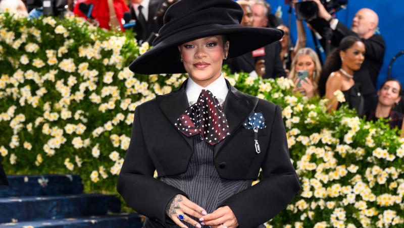 Rihanna este însărcinată cu al treilea copil! Cum a apărut cu burtica de gravidă la Met Gala 2025