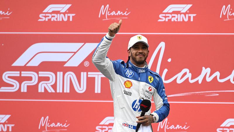 Ce ținută atent aleasă a purtat Lewis Hamilton la Met Gala 2025. Evenimentul a avut loc după Marele Premiu de la Miami