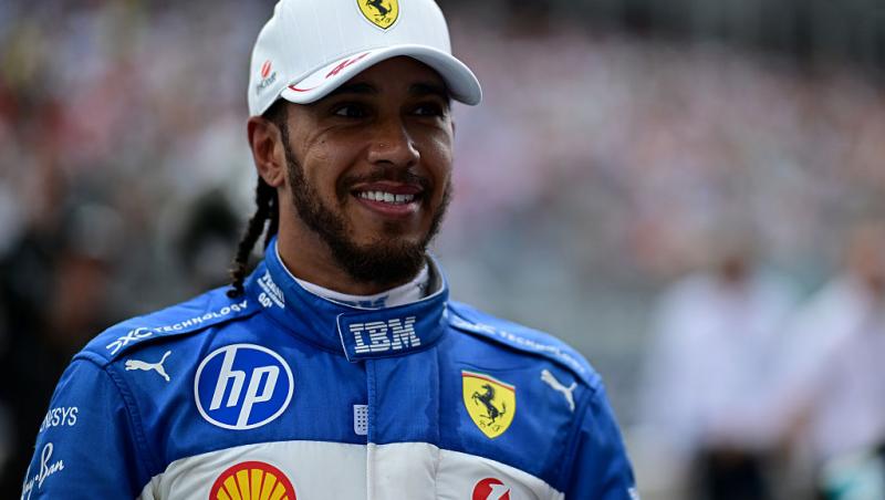 Ce ținută atent aleasă a purtat Lewis Hamilton la Met Gala 2025. Evenimentul a avut loc după Marele Premiu de la Miami