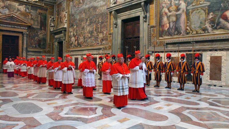 Cu ce provocări se va confrunta noul papă. Criza bugetară a Vaticanului, rolul femeilor şi declinul credinţei, printre probleme