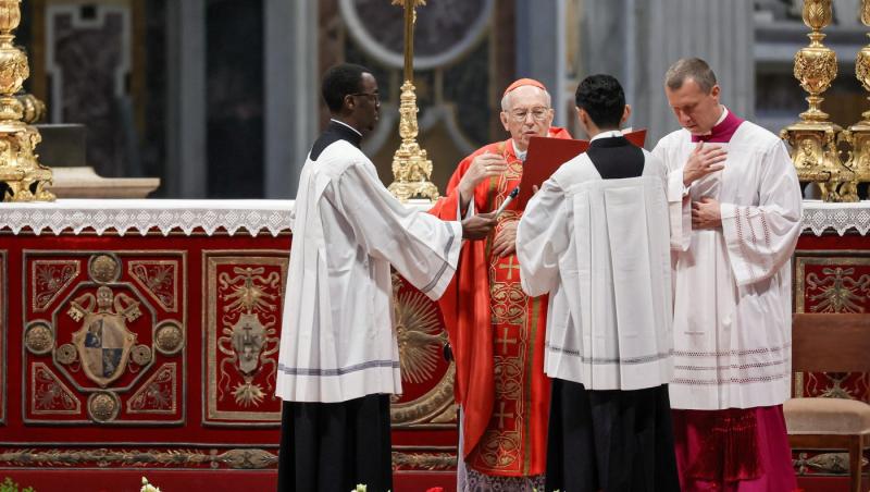 Alegerea Noului Papă 2025: Conclavul de la Vatican, reunit în Capela Sixtină