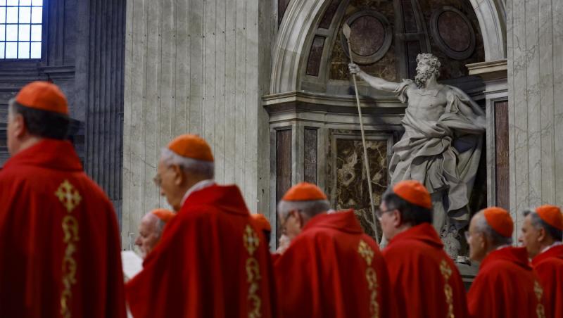 Cine va fi noul Papă? Previziunile ChatGPT privind viitorul lider al Bisericii Catolice