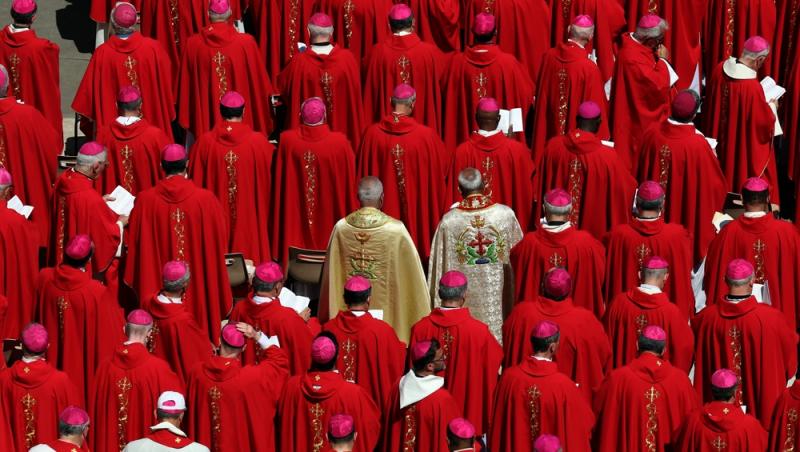 Cine va fi noul Papă? Previziunile ChatGPT privind viitorul lider al Bisericii Catolice