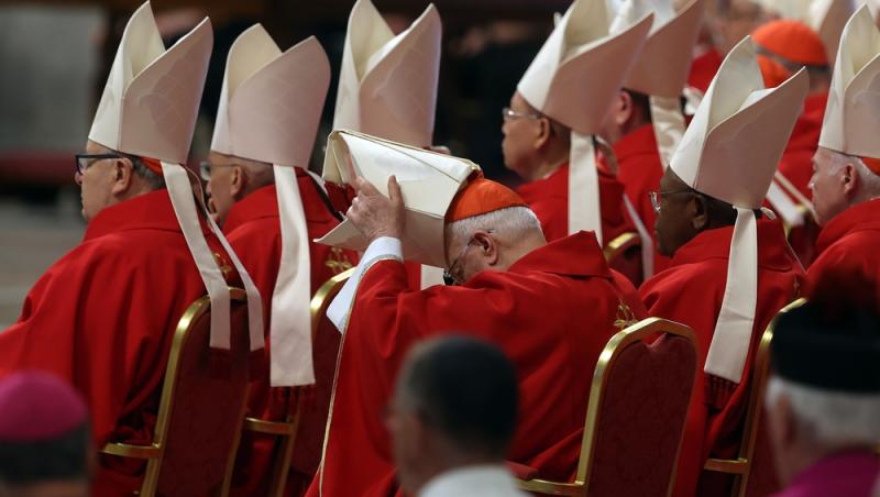 Cine va fi noul Papă? Previziunile ChatGPT privind viitorul lider al Bisericii Catolice