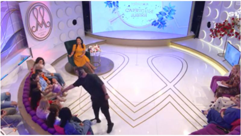 Mireasa, sezonul 11. Robert, scrisoare romantică pentru Amalia: „Am auzit că mă vrei în casă”. Fata l-a invitat înapoi în emisiune