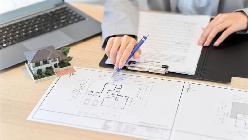 (P) Ce este evaluarea imobiliară și cine o întocmește?