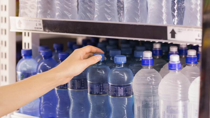 Ce este postul cu apă, ținut de tot mai multe vedete! Care sunt efectele și care sunt riscurile sau contraindicațiile